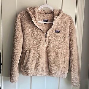 Patagonia Girls Cream Fleece Half Zip Size XL